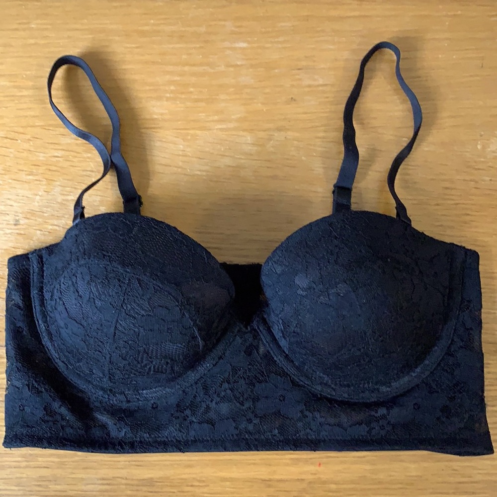 Elegant pinup longline black lace bra